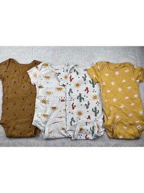 Gerber 4-Pack Short Sleeve Onesies Size 3-6 Month Neutral Sun and Desert Prints